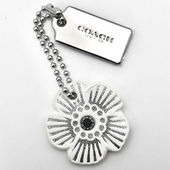 Coach Key Fob Bag Charm Keychain Hang Tag Leather Flower Hangtag - Picture 1 of 3